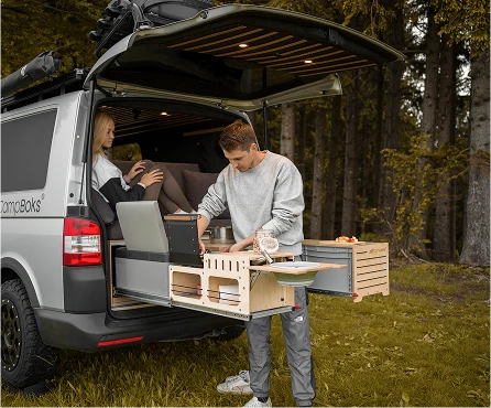 campboks von aussen in van